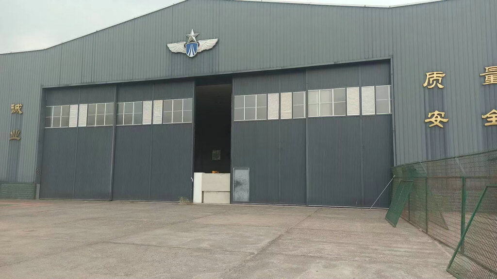 Large Aircraft Hangar Door: Liaoning Anshan Airport Large Aircraft Hangar Door (Case)