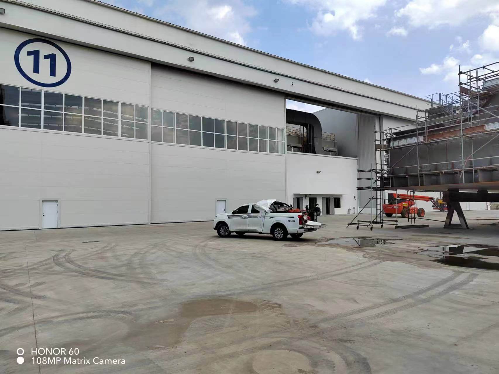 Large Sliding Door for Aircraft Hangar: Yantai Port, Shandong (Case)