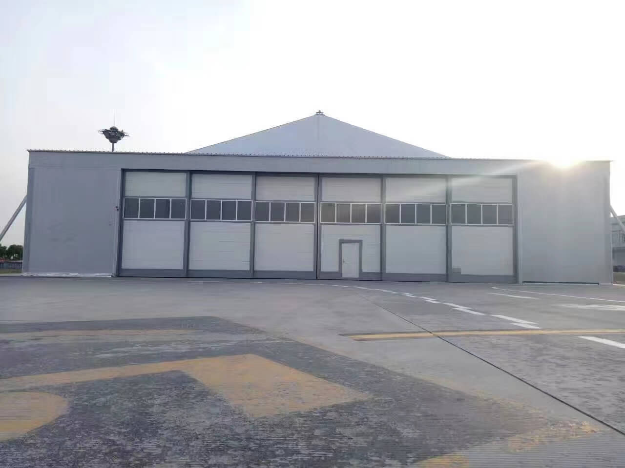 Large Aircraft Hangar Door: Fuzhou Major Airport (Case)