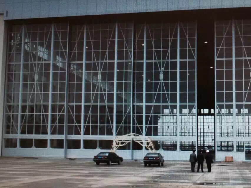 Large Aircraft Hangar Door: Shanghai Airport Large Aircraft Hangar Door